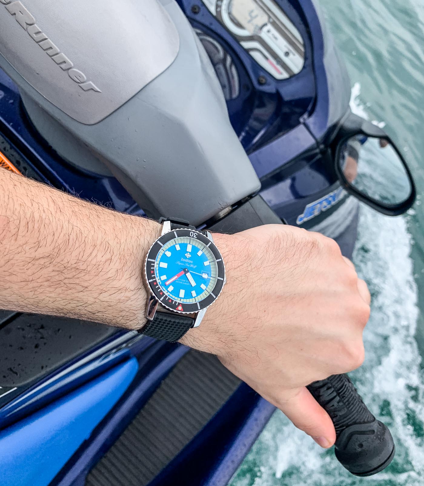 Zodiac Sea Wolf Watches Out To Play With aBlogtoWatch In The Bahamas Featured Articles Features Zodiac Sea Wolf Watches Out To Play With aBlogtoWatch In The Bahamas Featured Articles Features