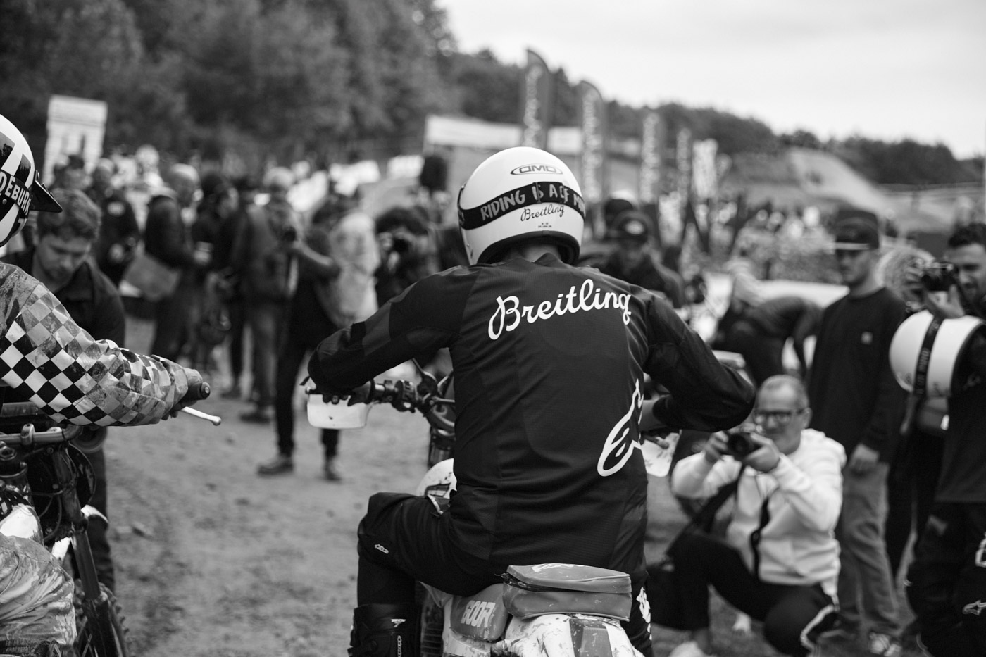 Breitling Premier B01 Chronograph 42 Wheels and Waves Limited-Edition Watch Hands-On Hands-On Breitling Premier B01 Chronograph 42 Wheels and Waves Limited-Edition Watch Hands-On Hands-On