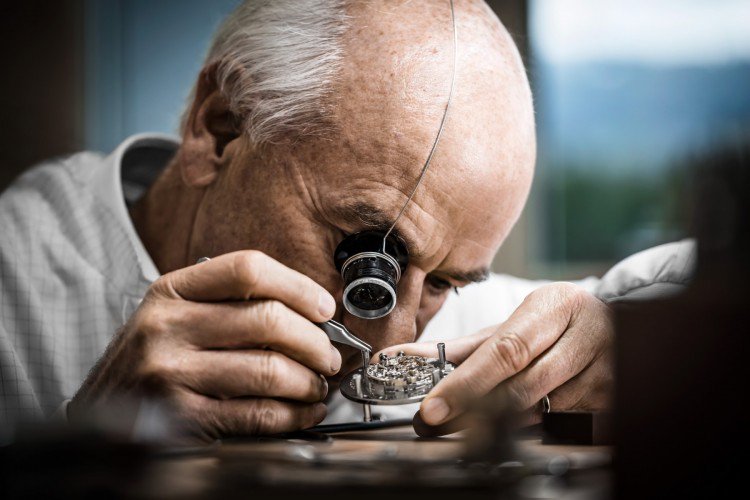 800_jaeger-lecoultrewatchmaking-465741