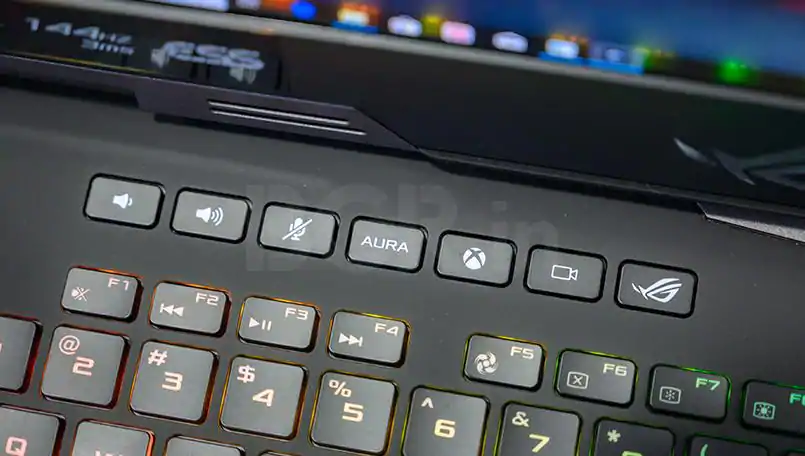 Asus ROG G703 First Impressions Xbox button
