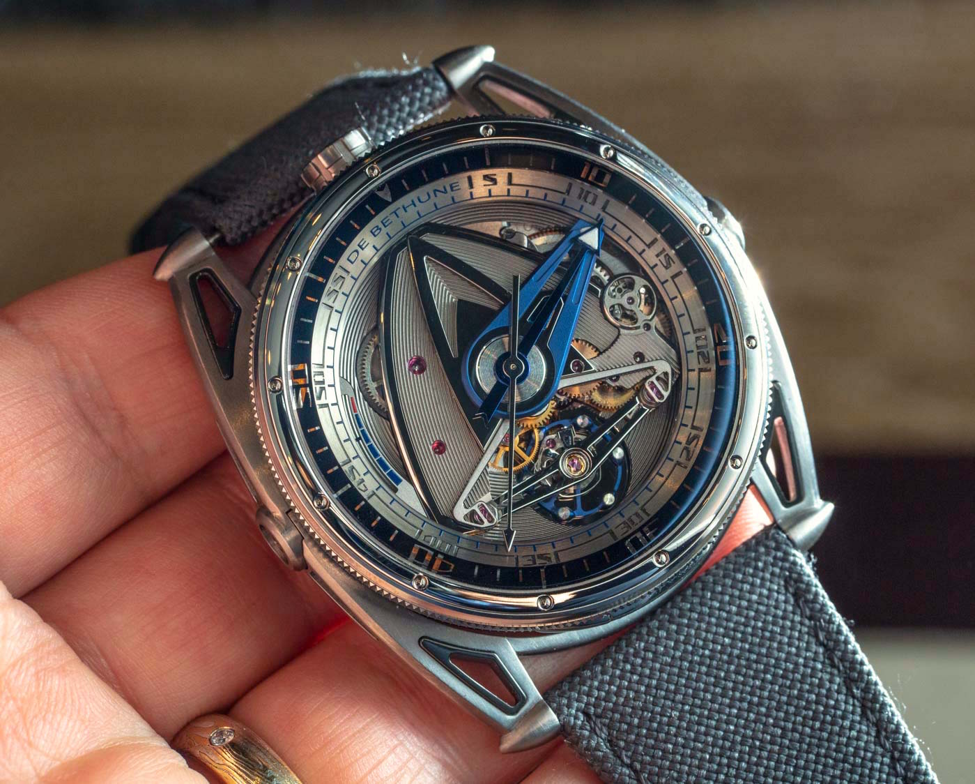 De Bethune DB28 GS Grand Bleu Watch Hands-On Hands-On 