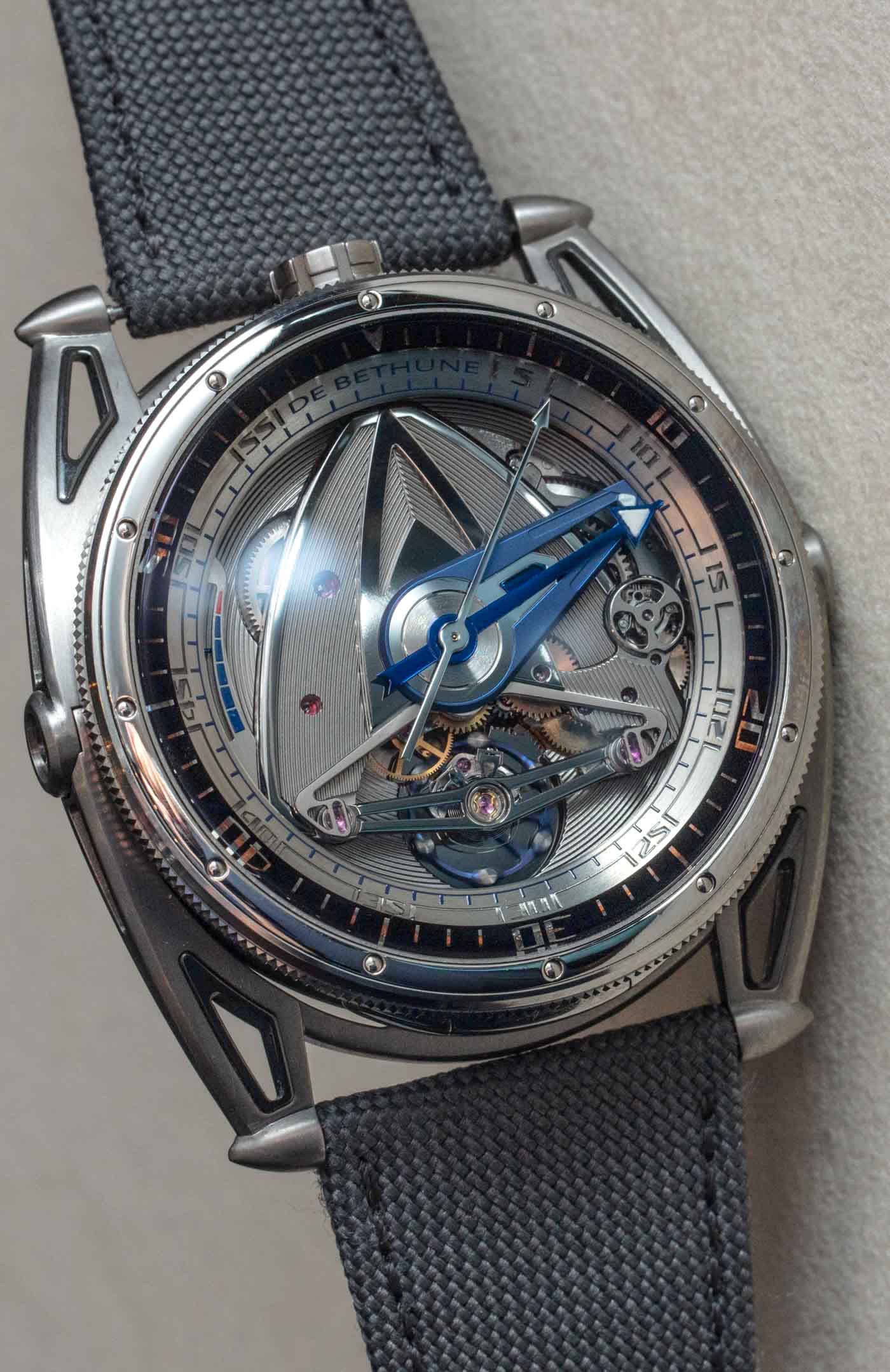 De Bethune DB28 GS Grand Bleu Watch Hands-On Hands-On 