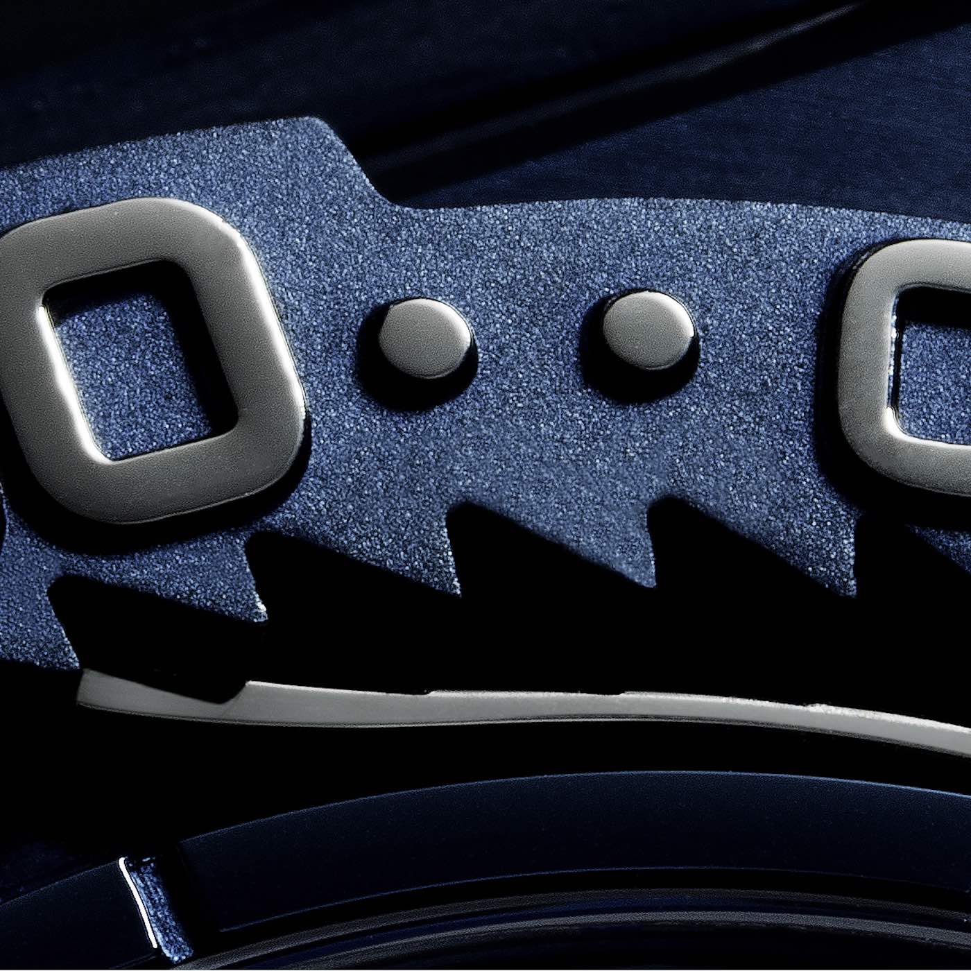 The New NOVE Trident Dive Watch Measures Just 6.8mm Watch Releases 