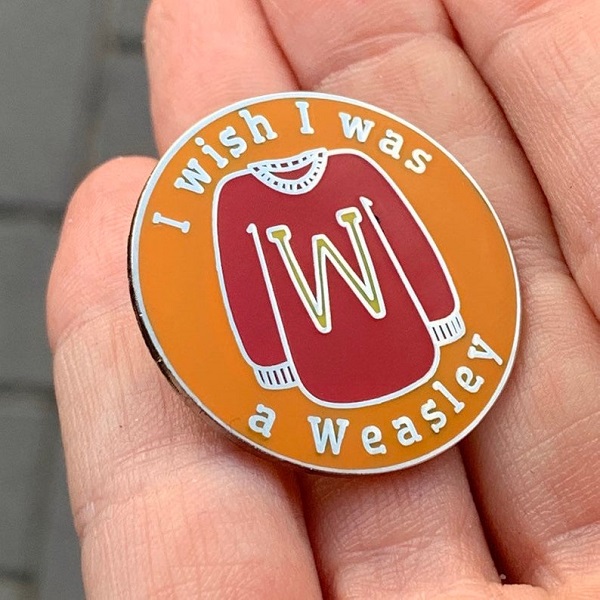 I wish I was a Weasley enamel pin