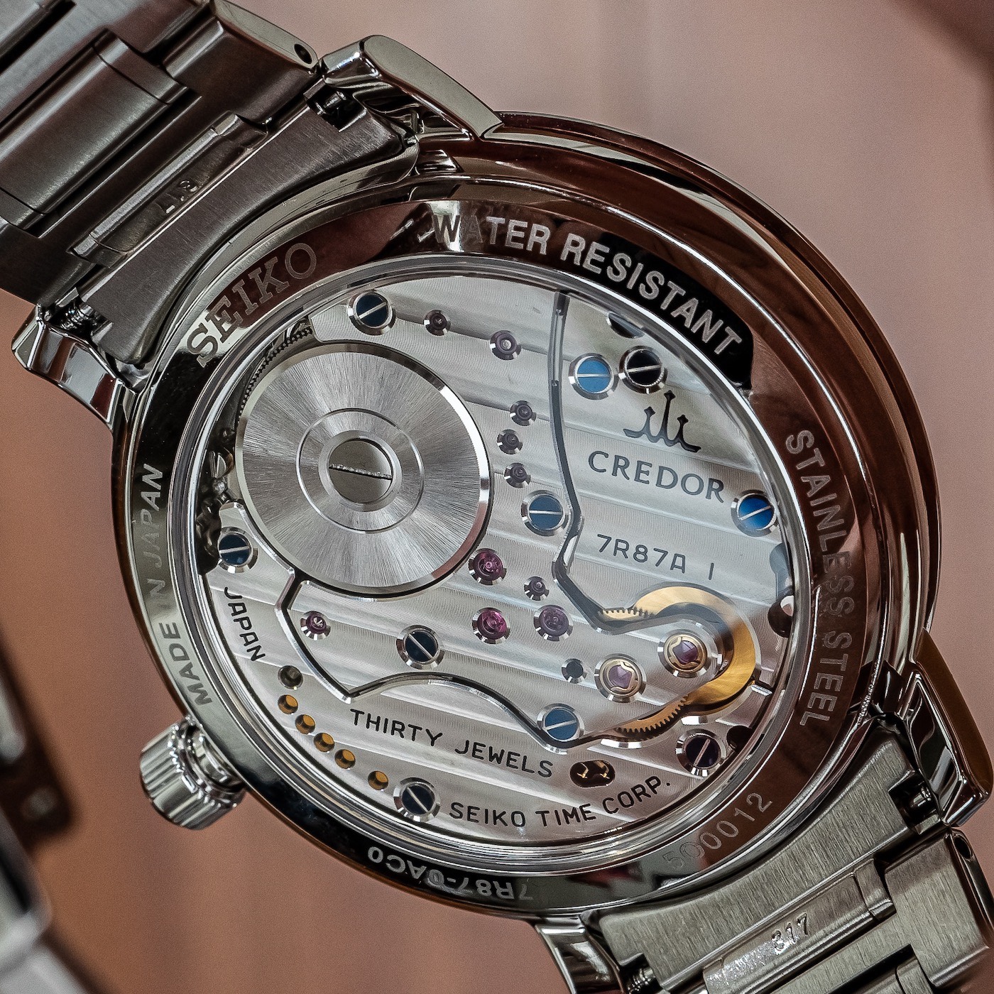 Hands-On: Seiko Credor GCLP995 'Big Date' Manual-Wind Spring-Drive Watch Hands-On Hands-On: Seiko Credor GCLP995 'Big Date' Manual-Wind Spring-Drive Watch Hands-On
