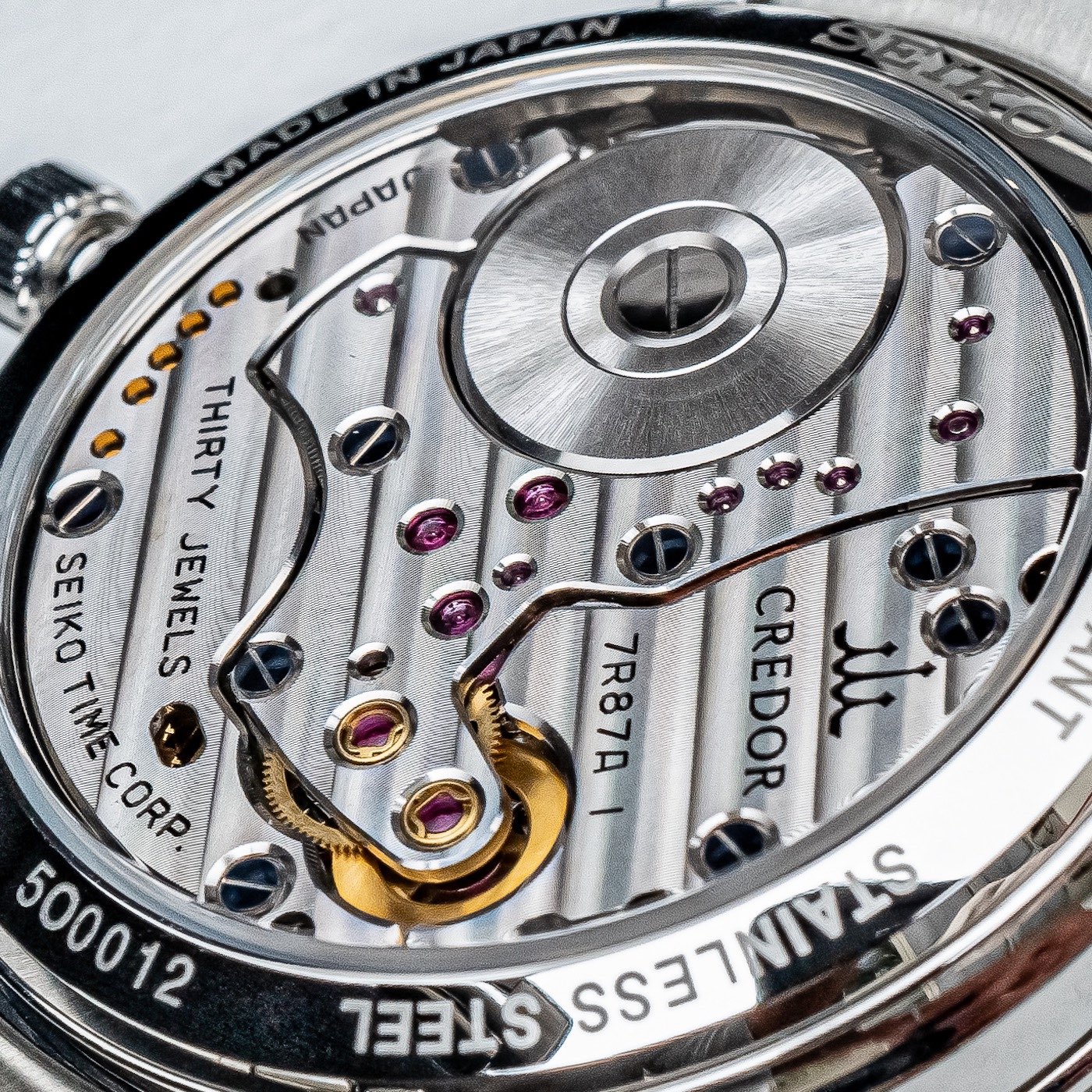 Hands-On: Seiko Credor GCLP995 'Big Date' Manual-Wind Spring-Drive Watch Hands-On Hands-On: Seiko Credor GCLP995 'Big Date' Manual-Wind Spring-Drive Watch Hands-On