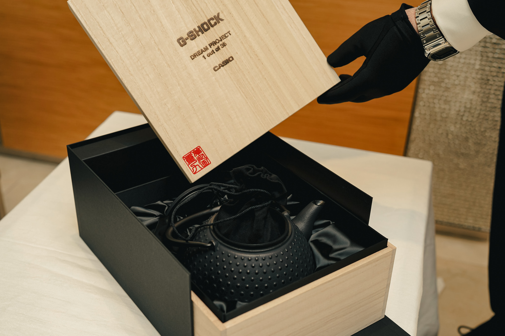 Unboxing the Solid Gold G-Shock G-D5000-9JR 'Dream Project' at Topper Jewelers Hands-On 