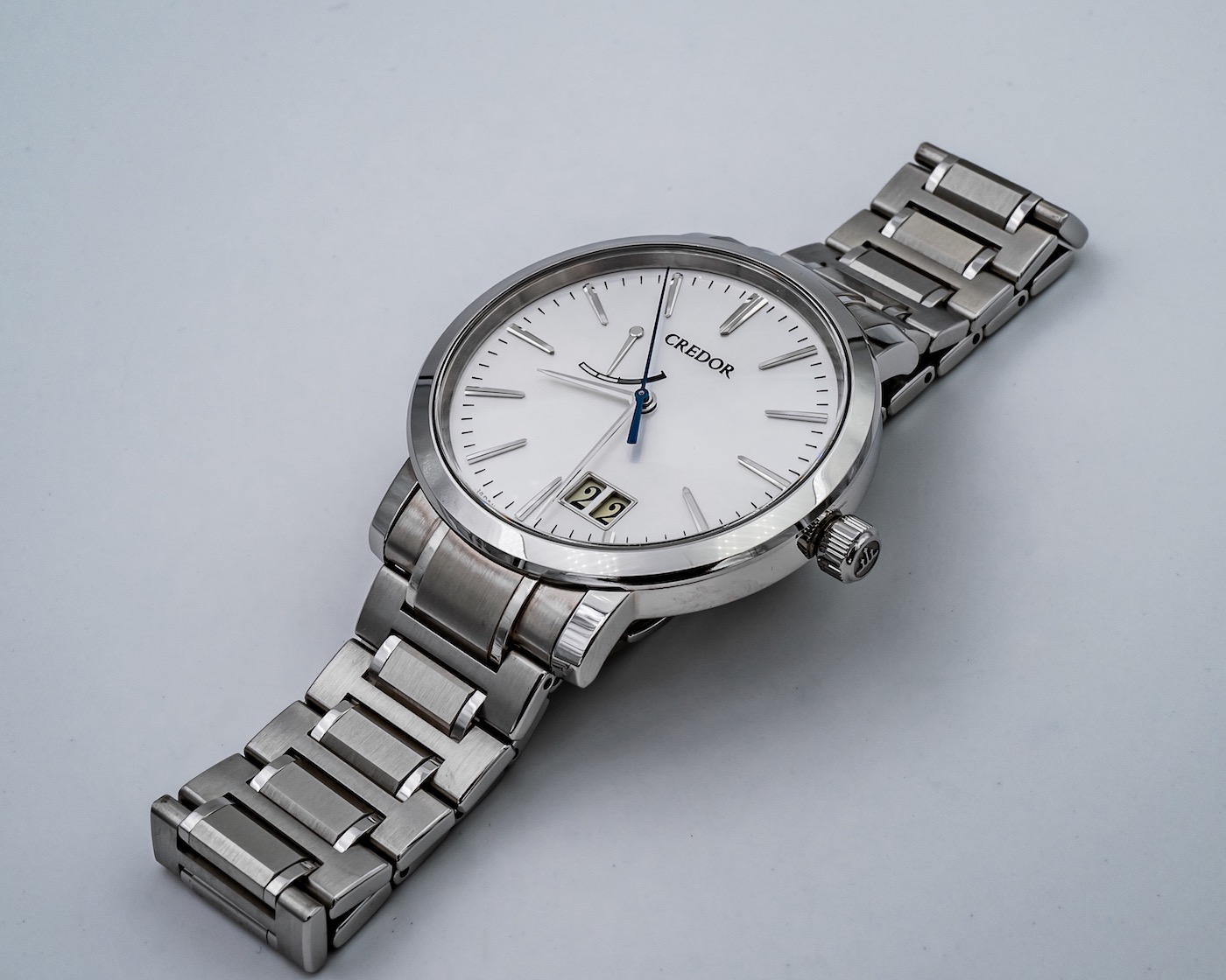 Hands-On: Seiko Credor GCLP995 'Big Date' Manual-Wind Spring-Drive Watch Hands-On Hands-On: Seiko Credor GCLP995 'Big Date' Manual-Wind Spring-Drive Watch Hands-On