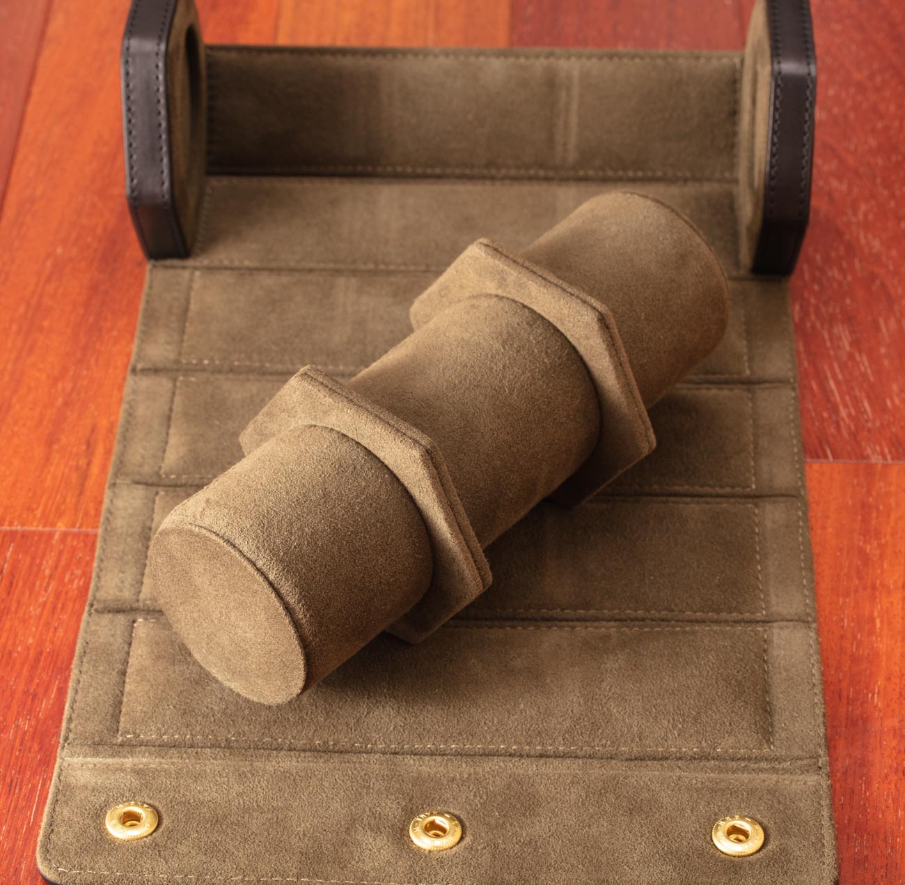 Bennett Winch Watch Roll Review: What Nearly $800 For Timepiece Storage Gets You Luxury Items Bennett Winch Watch Roll Review: What Nearly $800 For Timepiece Storage Gets You Luxury Items