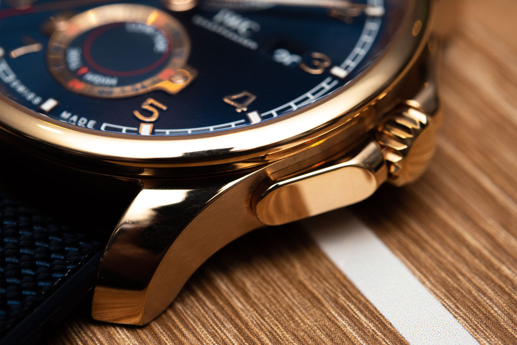 Hands-On Debut: IWC Portugieser Yacht Club With New Moon & Tide Complication Hands-On Hands-On Debut: IWC Portugieser Yacht Club With New Moon & Tide Complication Hands-On